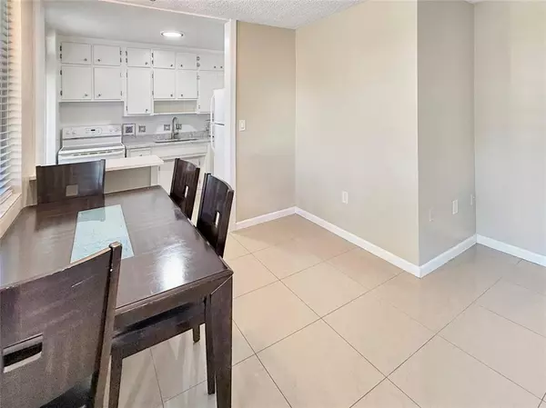 Fort Lauderdale, FL 33304,2400 NE 9th St #301