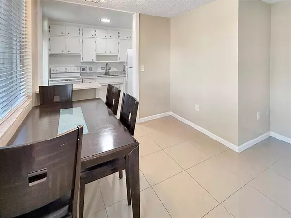 Fort Lauderdale, FL 33304,2400 NE 9th St #301