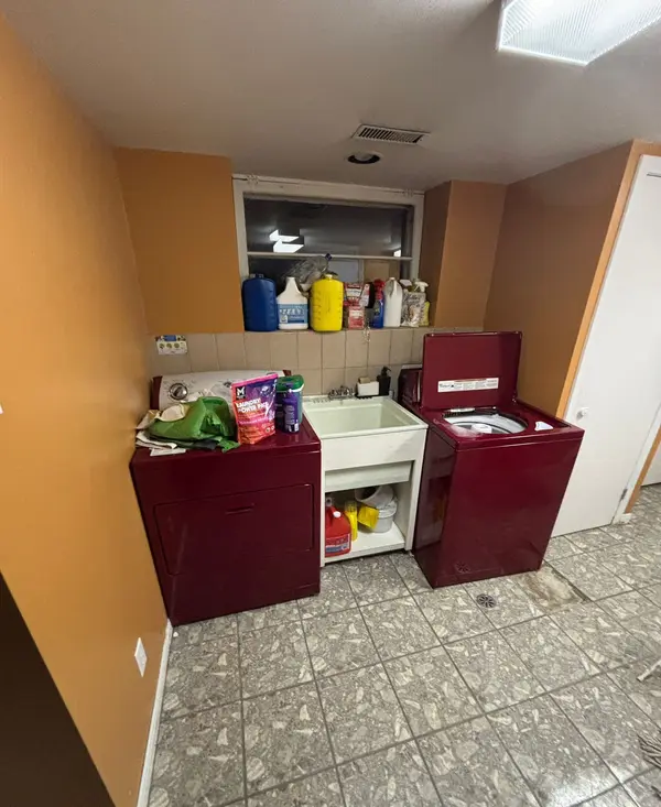 Richmond Hill, ON L4E 3G3,38 LAKE AVE