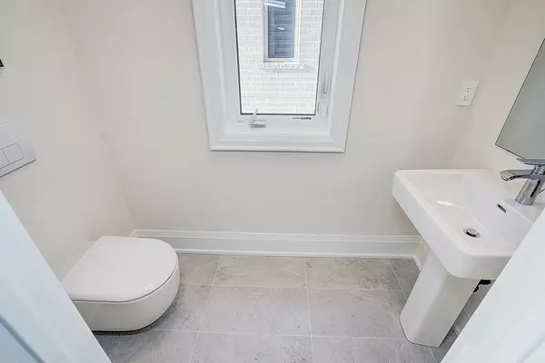 Richmond Hill, ON L4E 1K8,18 Mace AVE