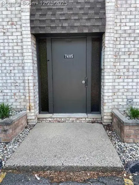 7485 Woodview ST #3, Westland, MI 48185