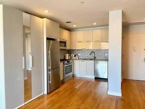 Brooklyn, NY 11214,8629 Bay Pkwy #5C