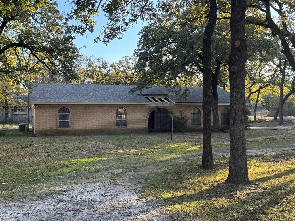 Fort Worth, TX 76140,5710 Woodcrest Drive