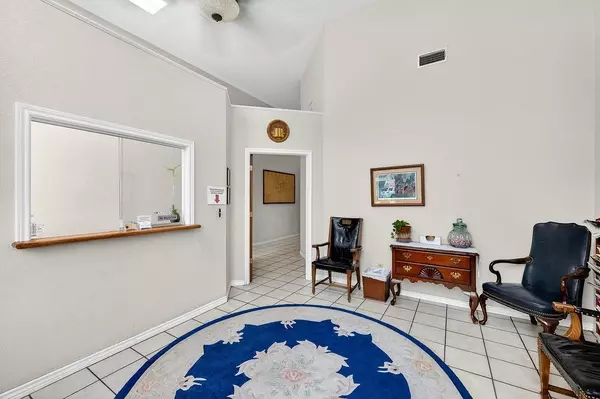 Athens, TX 75751,110 E Corsicana Street