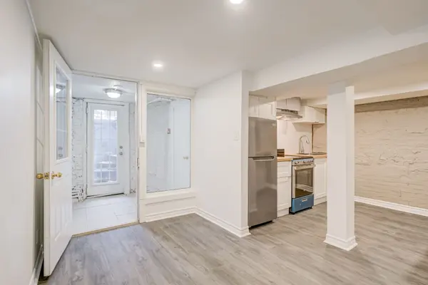 Toronto C08, ON M5A 2K3,177 Carlton ST #B1