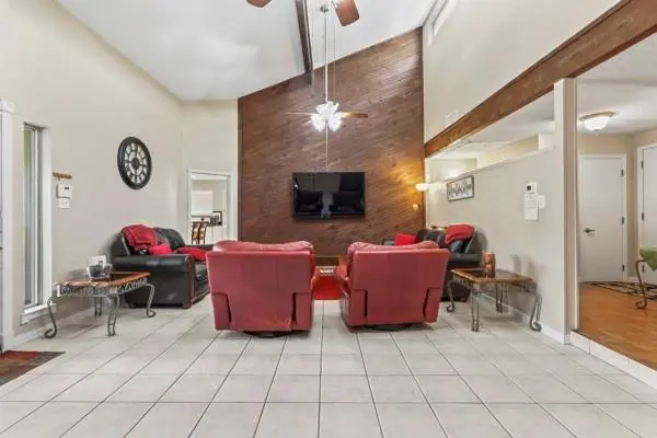 Bedford, TX 76021,3405 Scenic Hills Drive