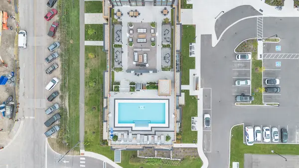 Oakville, ON L6M 5R6,2343 Khalsa Gate #101