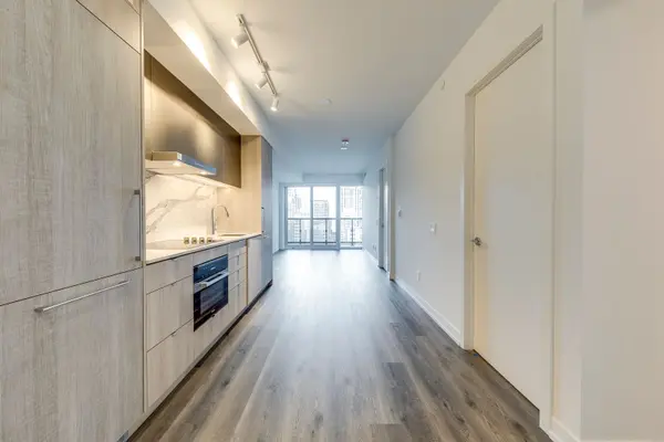 Toronto C09, ON M4W 0B8,771 Yonge ST #2002