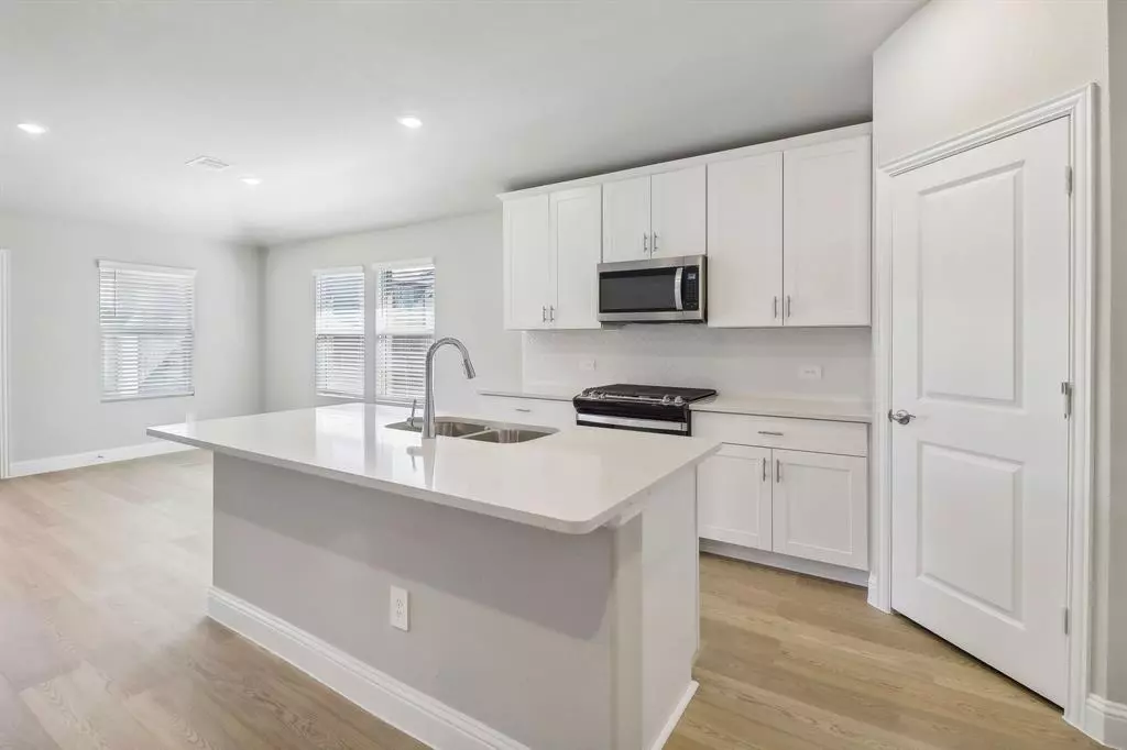 Lavon, TX 75166,806 Wisteria Lane