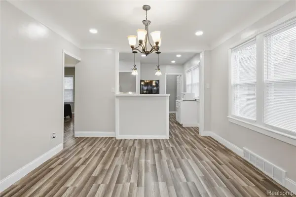 Detroit, MI 48213,12816 Rosemary ST