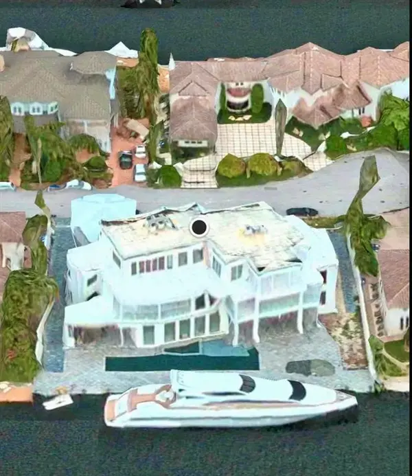 Fort Lauderdale, FL 33301,4 Pelican Dr