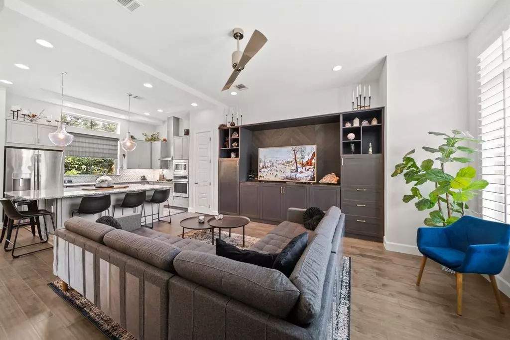 Dallas, TX 75208,1844 Stevens Bluff Lane