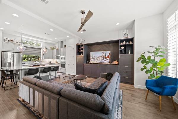 Dallas, TX 75208,1844 Stevens Bluff Lane