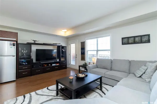 Saskatoon, SK S7W 0M1,1015 Patrick CRESCENT #2208