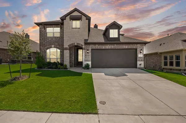 176 Summit Court,  Lavon,  TX 75166