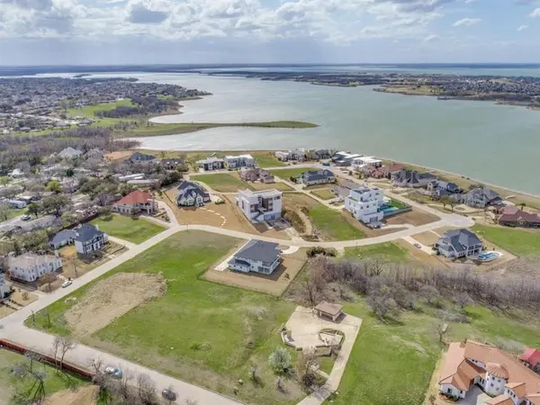 7409 Waters Edge Court, The Colony, TX 75056