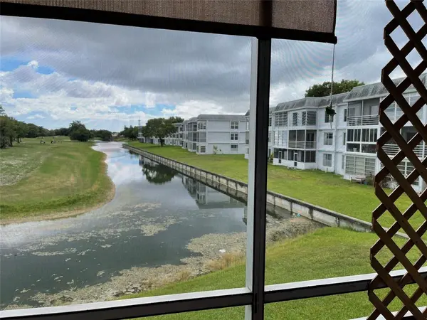 Tamarac, FL 33321,8205 NW 61st St #B-208