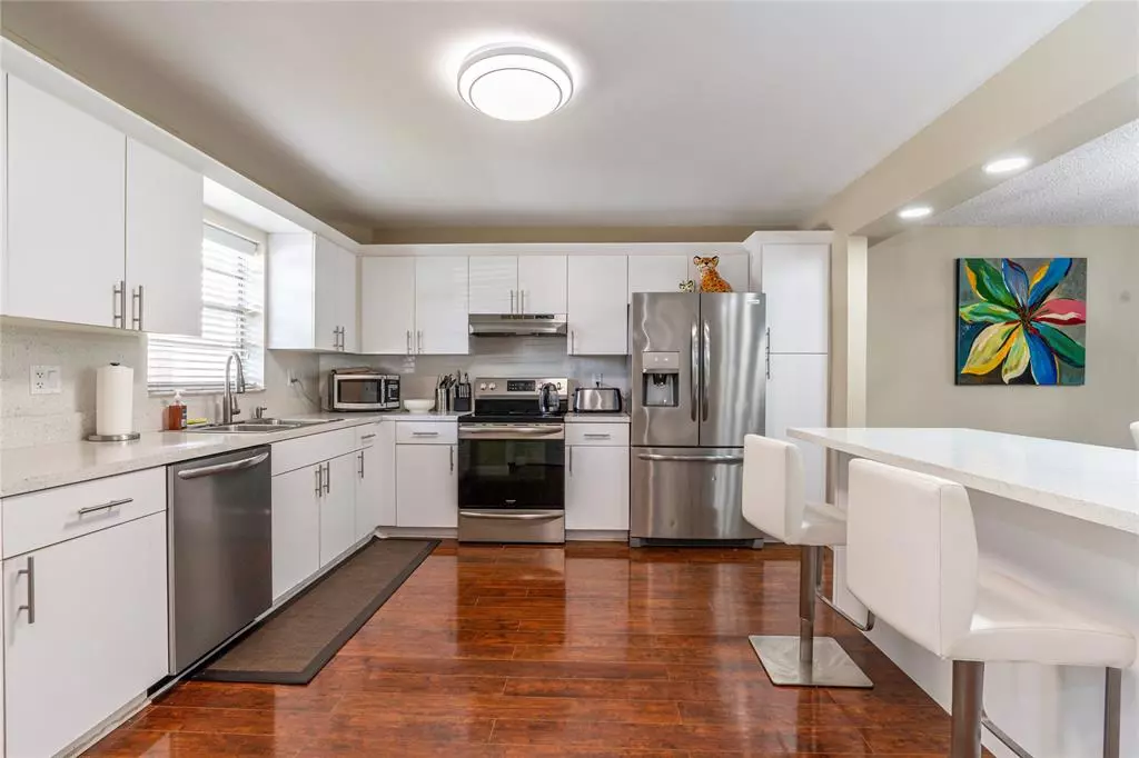 Pembroke Pines, FL 33025,150 S Hollybrook Ter #107