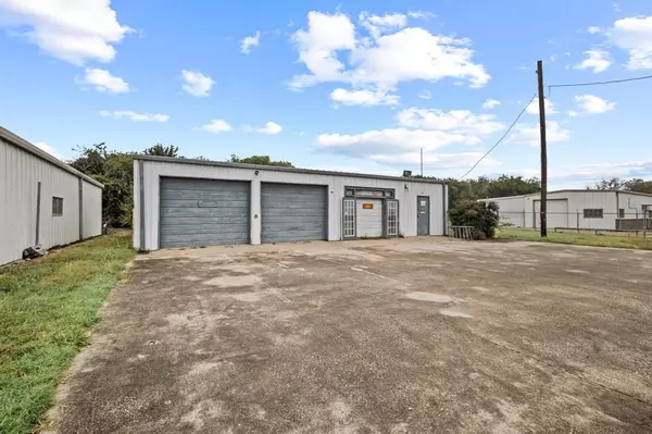 Red Oak, TX 75154,405 N State Highway 342