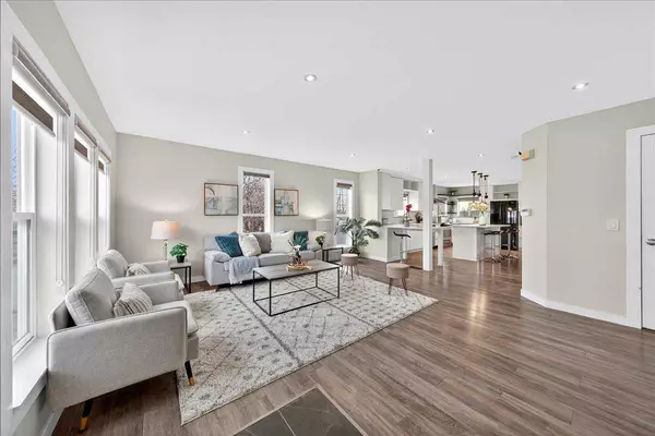 Calgary, AB T3K 4Z3,2103 Country Hills CIR NW