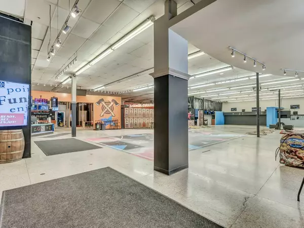 Medicine Hat, AB T1A0H1,450 3 ST SE #120