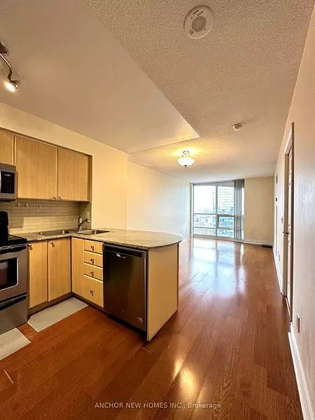 Toronto C01, ON M5G 2R3,763 Bay ST #4212