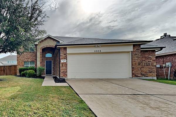 9908 Chrysalis Drive, Fort Worth, TX 76131