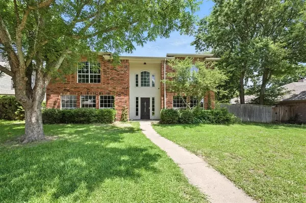 825 Foxwood Lane, Wylie, TX 75098