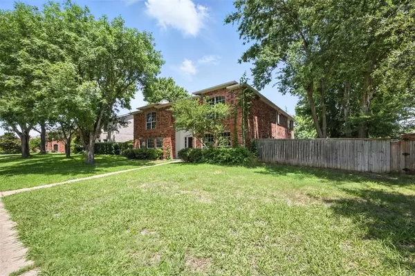 Wylie, TX 75098,825 Foxwood Lane