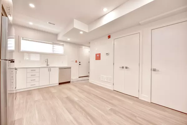 Toronto W03, ON M6E 4R1,385 McRoberts AVE #Laneway