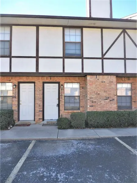 1131 Dallas Drive, Denton, TX 76205