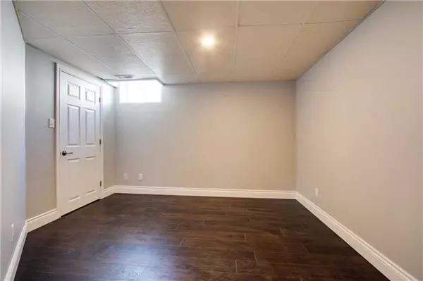 Barrie, ON L4N 5Z6,316 Country LN #Bsmt