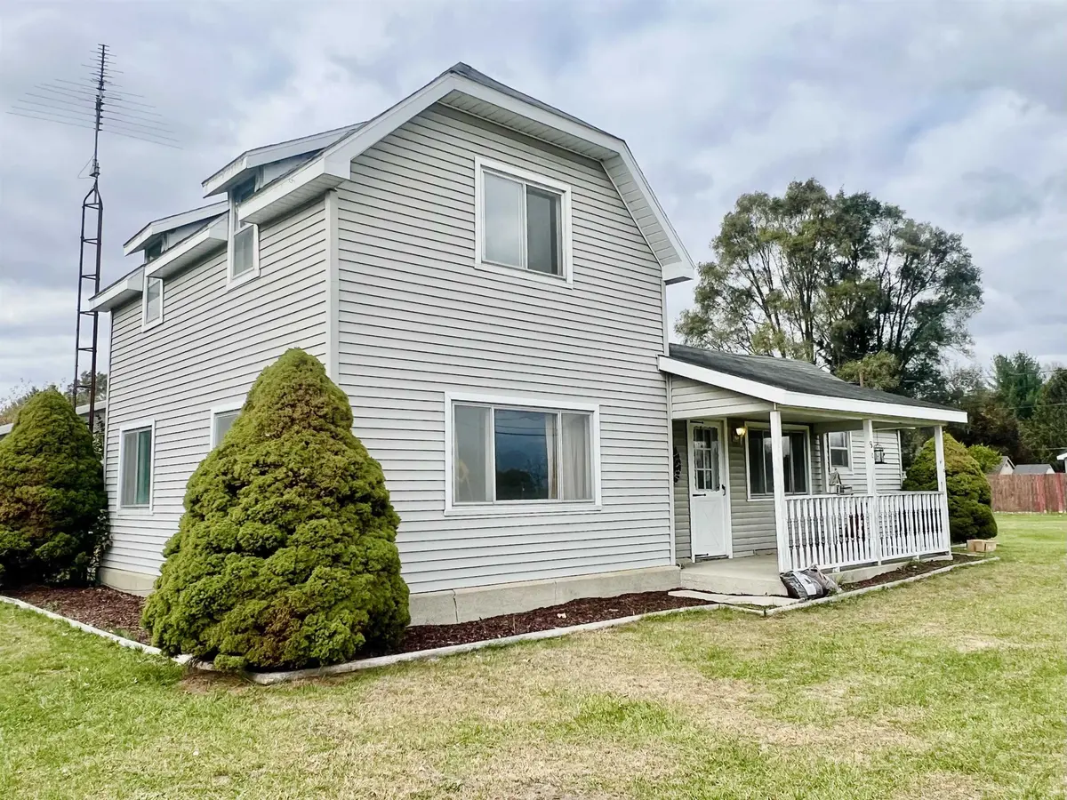 Sumner, MI 48889,889 N Ferris RD