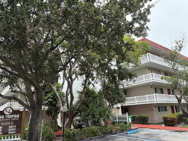 3571 Inverrary Dr #209, Lauderhill, FL 33319