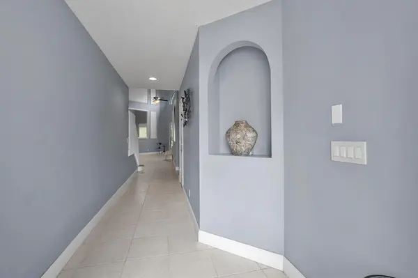 West Palm Beach, FL 33409,3273 El Camino Real