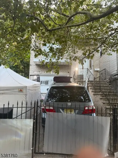 Newark City, NJ 07103,461 S 14Th St