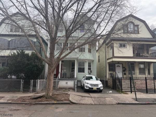 50 N 18Th St, East Orange City, NJ 07017