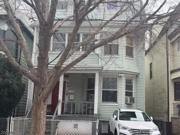 East Orange City, NJ 07017,50 N 18Th St