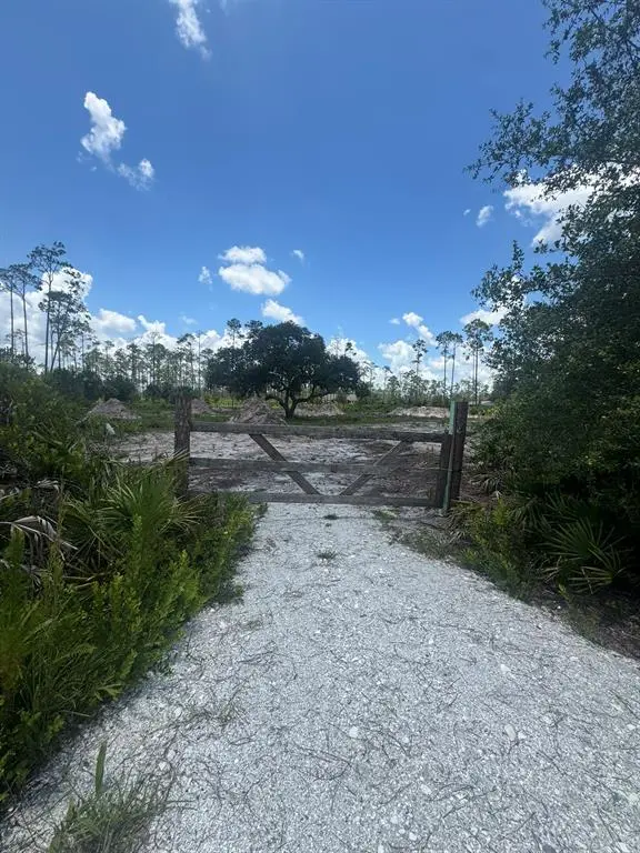 Okeechobee, FL 34972,32801 Highway 441 N Lot 154