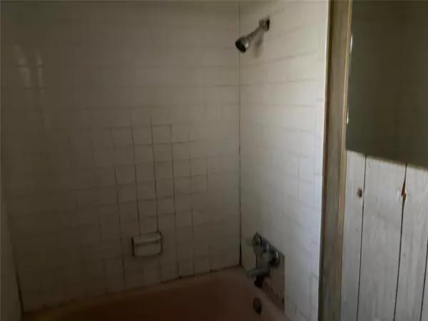 Miami, FL 33142,2129 NW 59th St