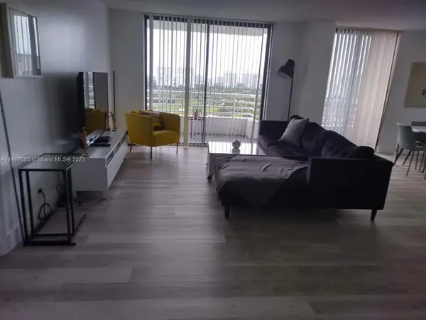 Aventura, FL 33180,3300 NE 192nd St #1912