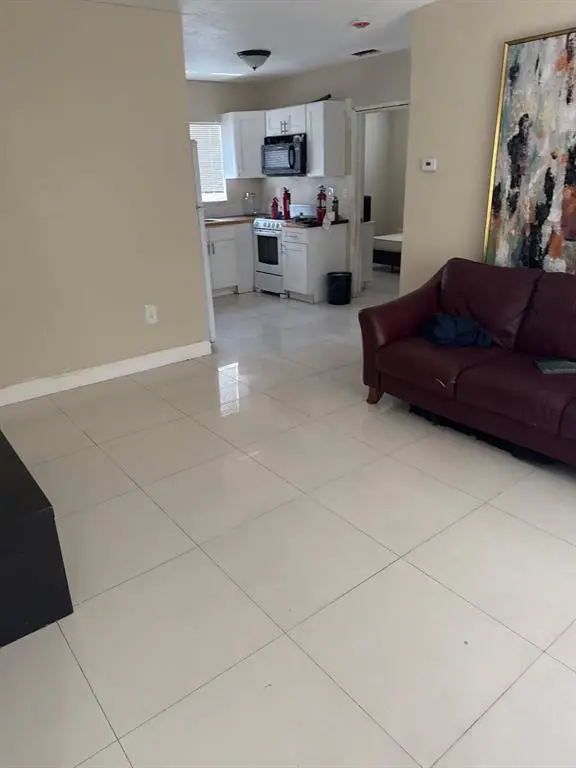 Hollywood, FL 33020,1942 Buchanan St