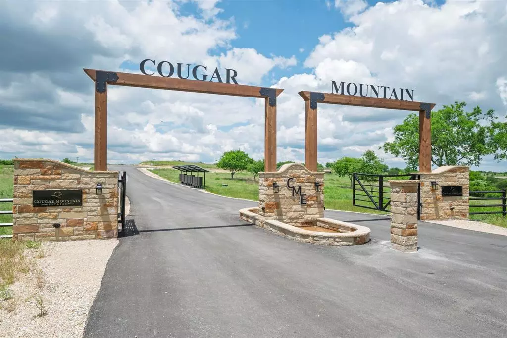 Granbury, TX 76049,2500 Tom Chaney