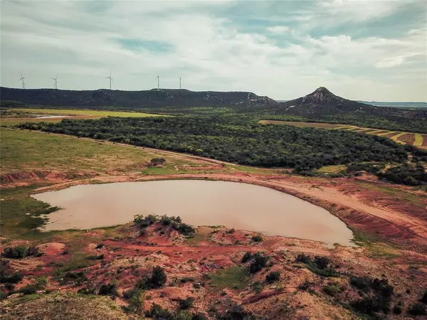 Merkel, TX 75455,718 W CR 301