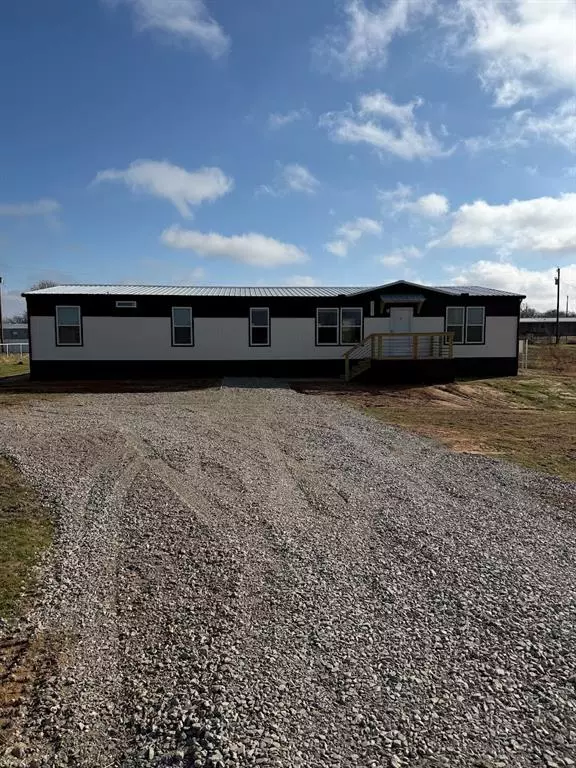 Poolville, TX 76487,215 Salt Grass Circle