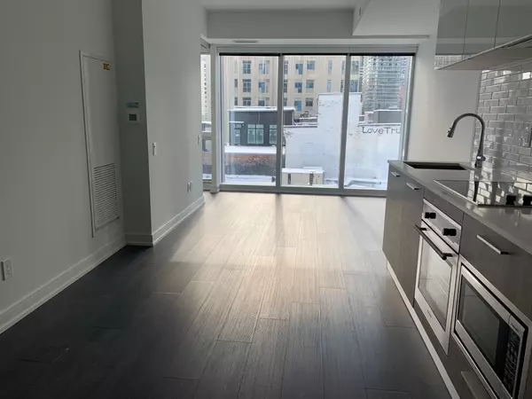 Toronto C08, ON M4Y 0C6,3 Gloucester ST #309