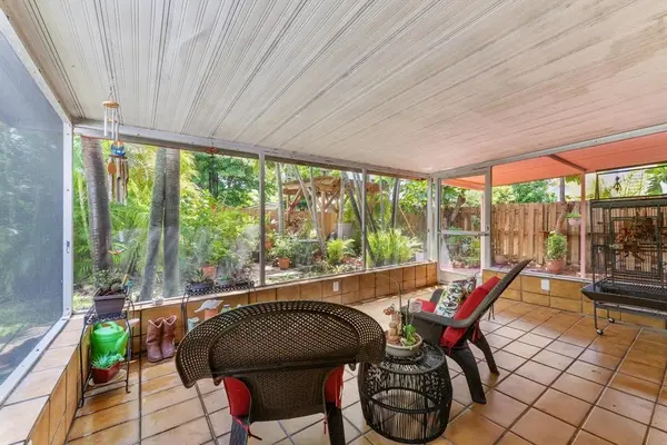 Margate, FL 33063,1428 E River Dr