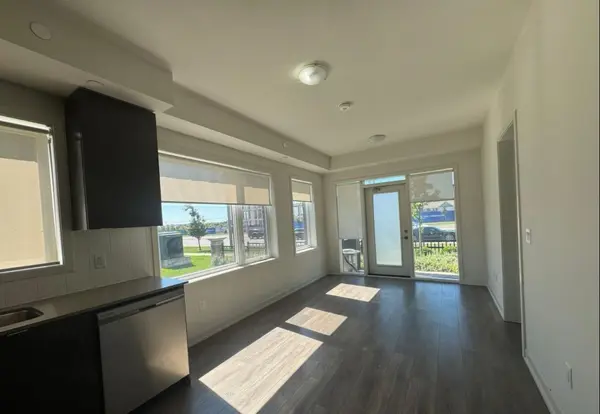 Brampton, ON L6Y 0C1,58 Sky Harbour DR #105