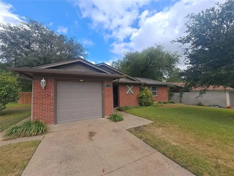 1120 Ridgeway Circle, Richardson, TX 75080