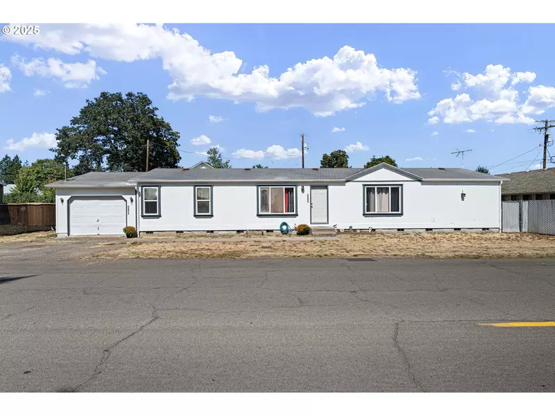 25017 DUNHAM AVE, Veneta, OR 97487